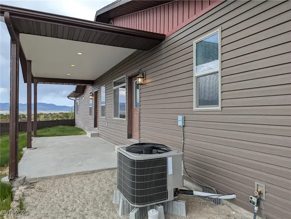 $727,400 | 2460 Mineral Drive, Ely, NV 89301