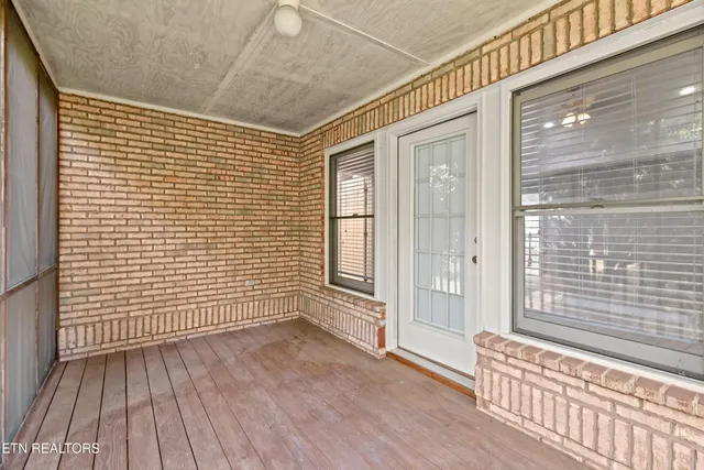 $899,999 | 1054 Colonial Drive, Morristown, TN 37814