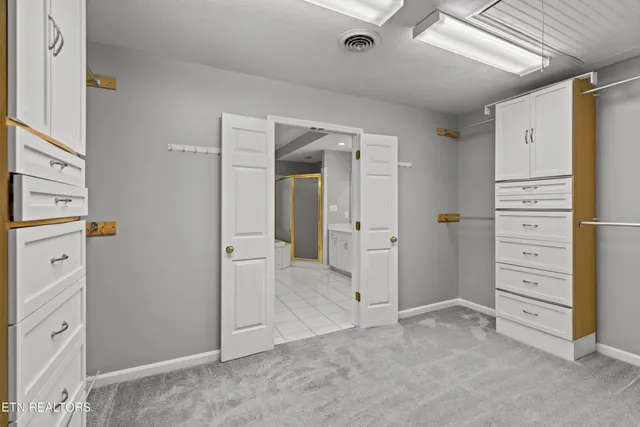 $899,999 | 1054 Colonial Drive, Morristown, TN 37814