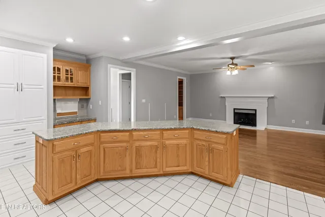 $899,999 | 1054 Colonial Drive, Morristown, TN 37814