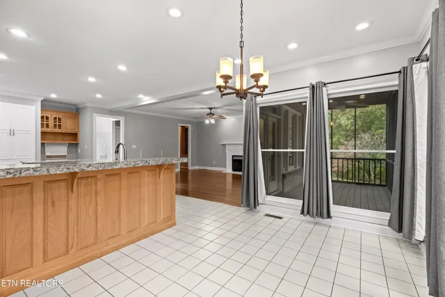 $899,999 | 1054 Colonial Drive, Morristown, TN 37814