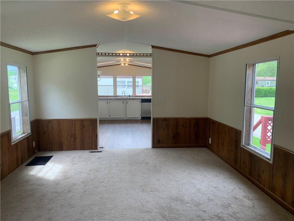 1138 North Branch Road McDonald, PA 15057 - Photo 4 of 24 Gallery Image 4