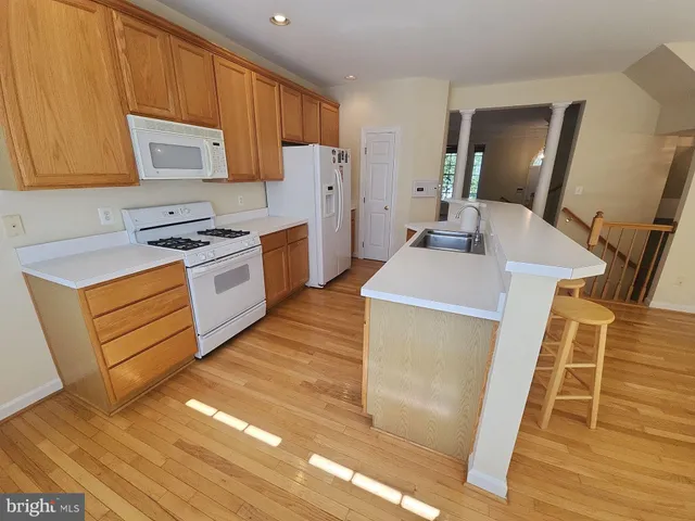 $3,250 | 6681 Debra Lu Way, Springfield, VA 22150