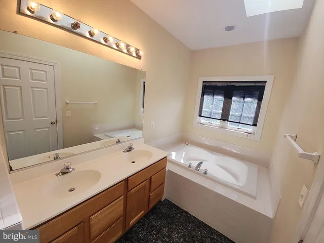 $3,250 | 6681 Debra Lu Way, Springfield, VA 22150