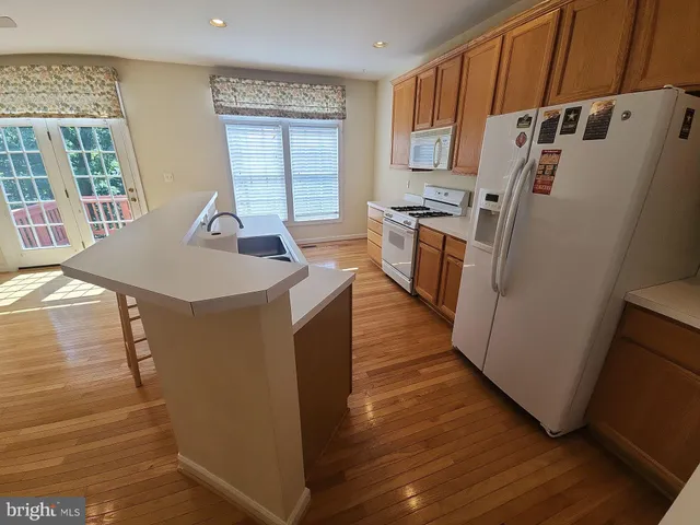 $3,250 | 6681 Debra Lu Way, Springfield, VA 22150