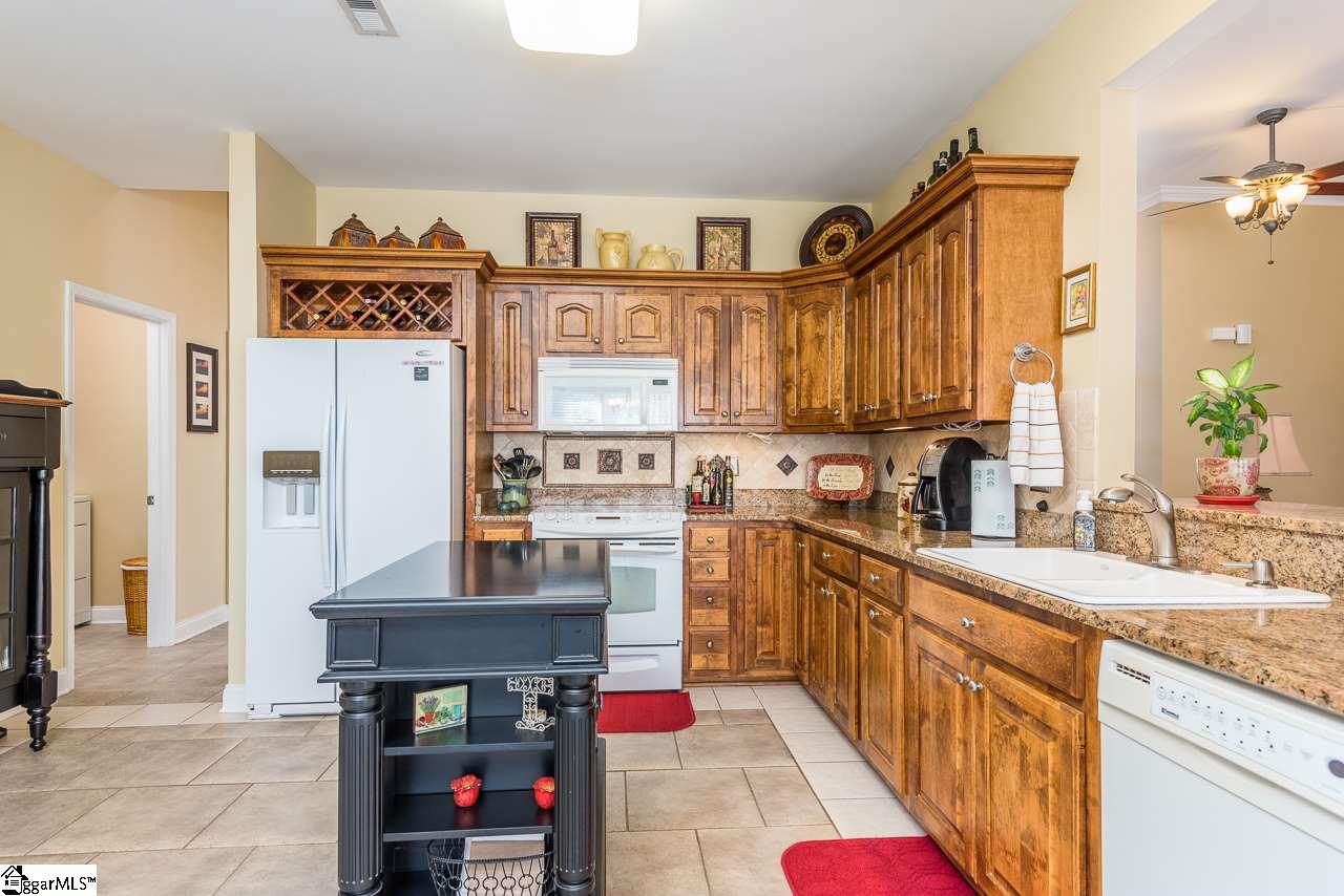 377 Old South Road Duncan, SC 29334 - Photo 10 of 29 Gallery Image 10