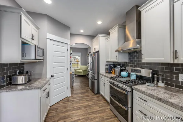 $599,000 | 3099 Lowingwood Court, Jenison, MI 49428