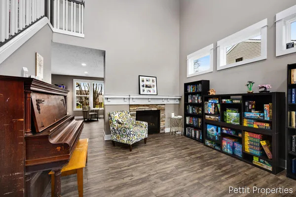 $599,000 | 3099 Lowingwood Court, Jenison, MI 49428