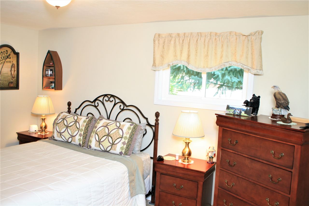2524 South Pines Road Spokane, WA 99206 - Photo 10 of 19