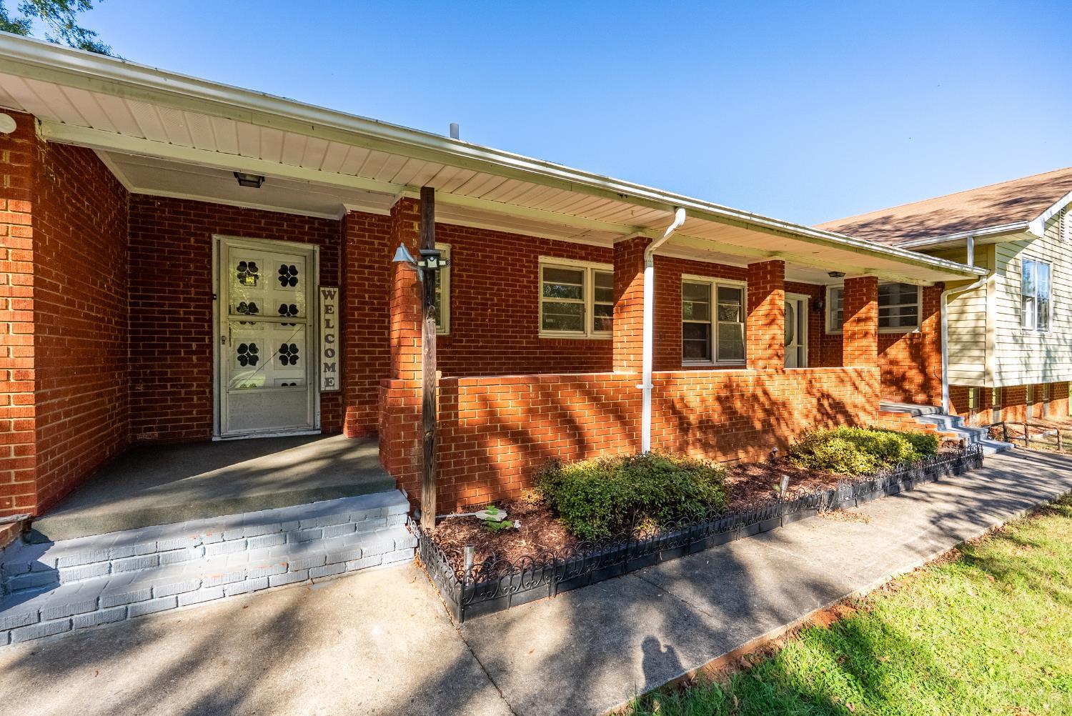 687 Hixburg Road Pamplin, VA 23958 - Photo 8 of 67 Gallery Image 8