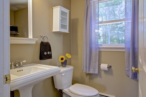 28 Butler Road Mendon, MA 01756 - Photo 11 of 30 Gallery Image 11