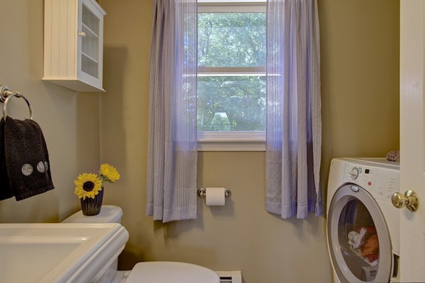 28 Butler Road Mendon, MA 01756 - Photo 12 of 30 Gallery Image 12