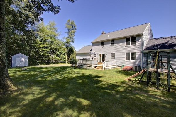 28 Butler Road Mendon, MA 01756 - Photo 4 of 30 Gallery Image 4