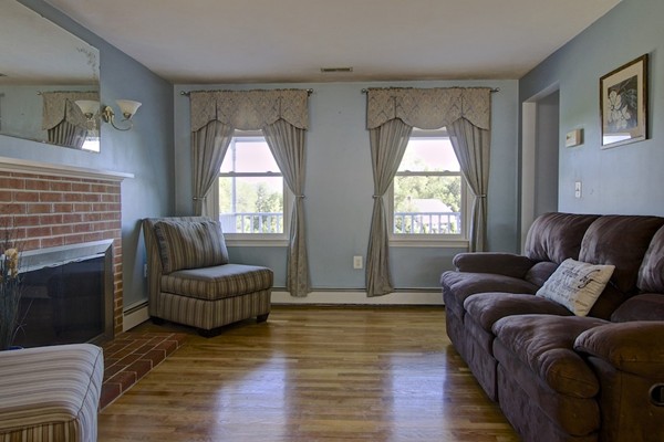 28 Butler Road Mendon, MA 01756 - Photo 8 of 30 Gallery Image 8