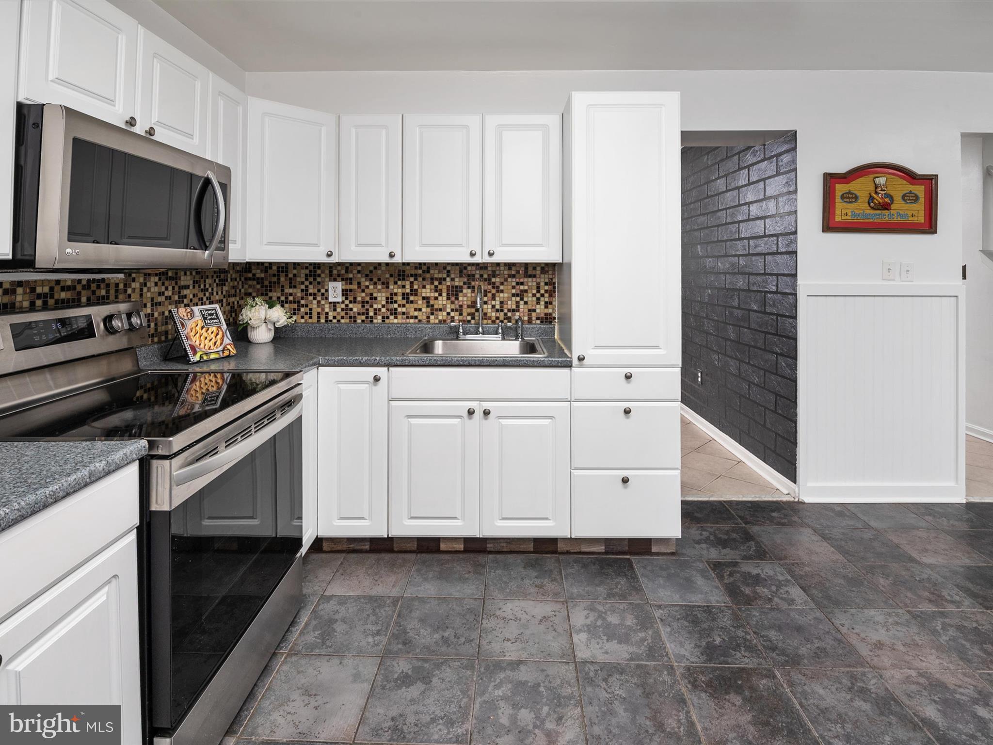 1699 Hart Court Crofton, MD 21114 - Photo 14 of 30
