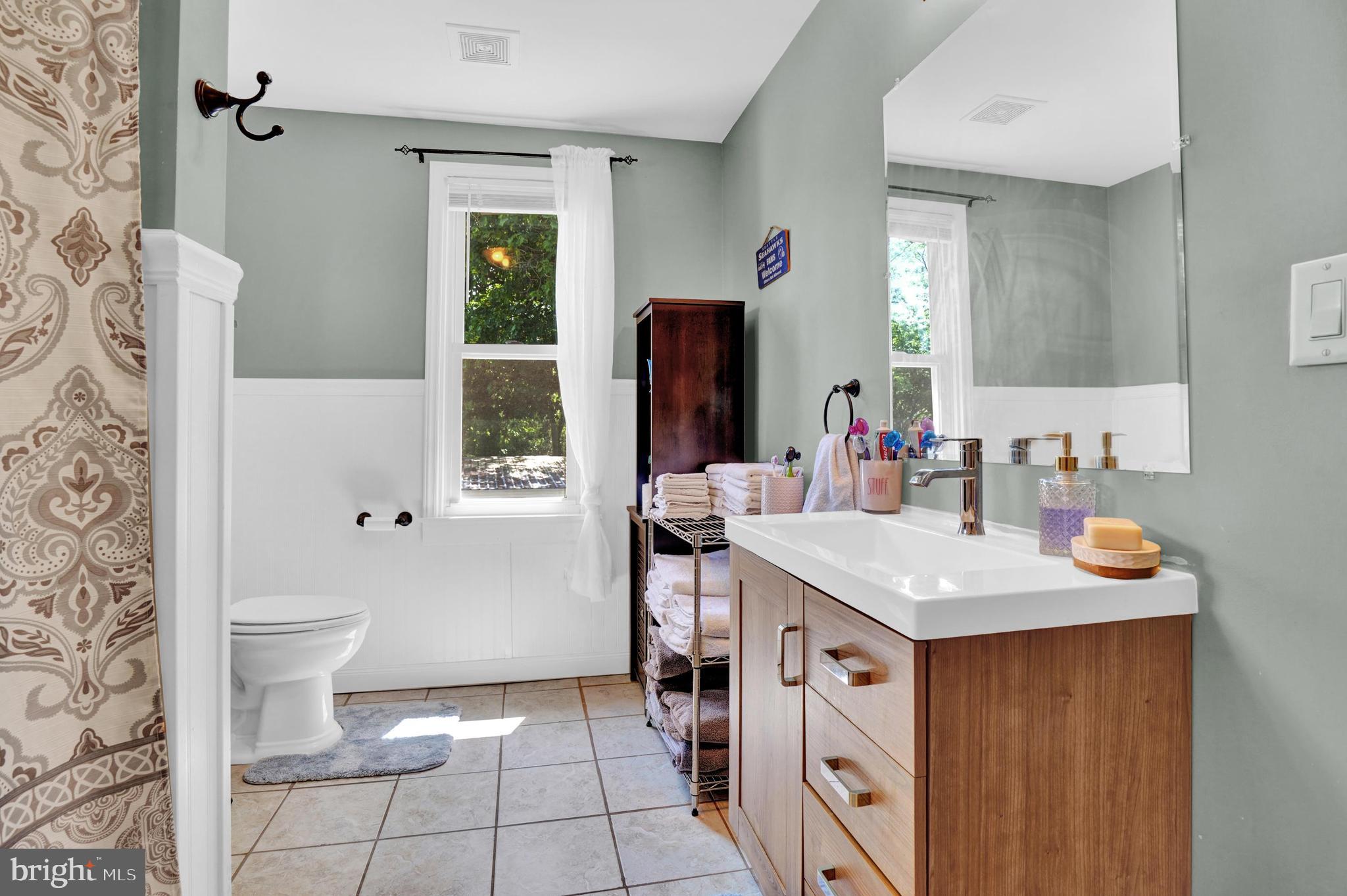 1297 Newport Road Manheim, PA 17545 - Photo 18 of 24 Full Bath