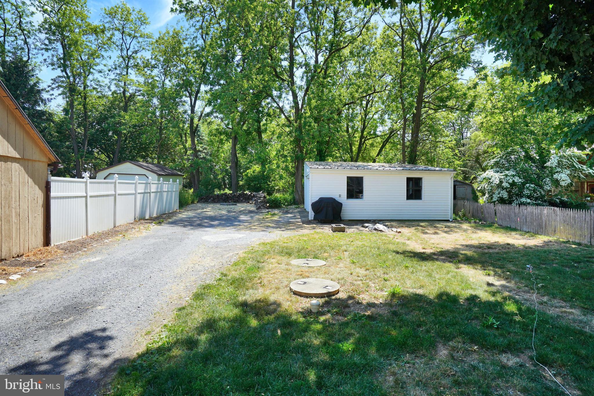 1297 Newport Road Manheim, PA 17545 - Photo 21 of 24 Back Yard