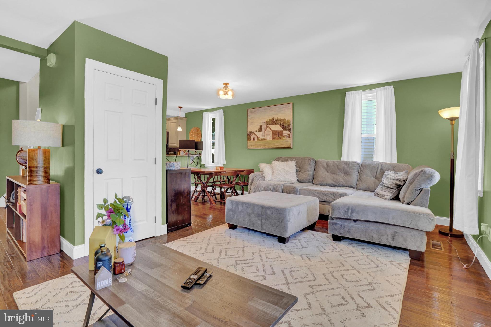 1297 Newport Road Manheim, PA 17545 - Photo 3 of 24 Living Room