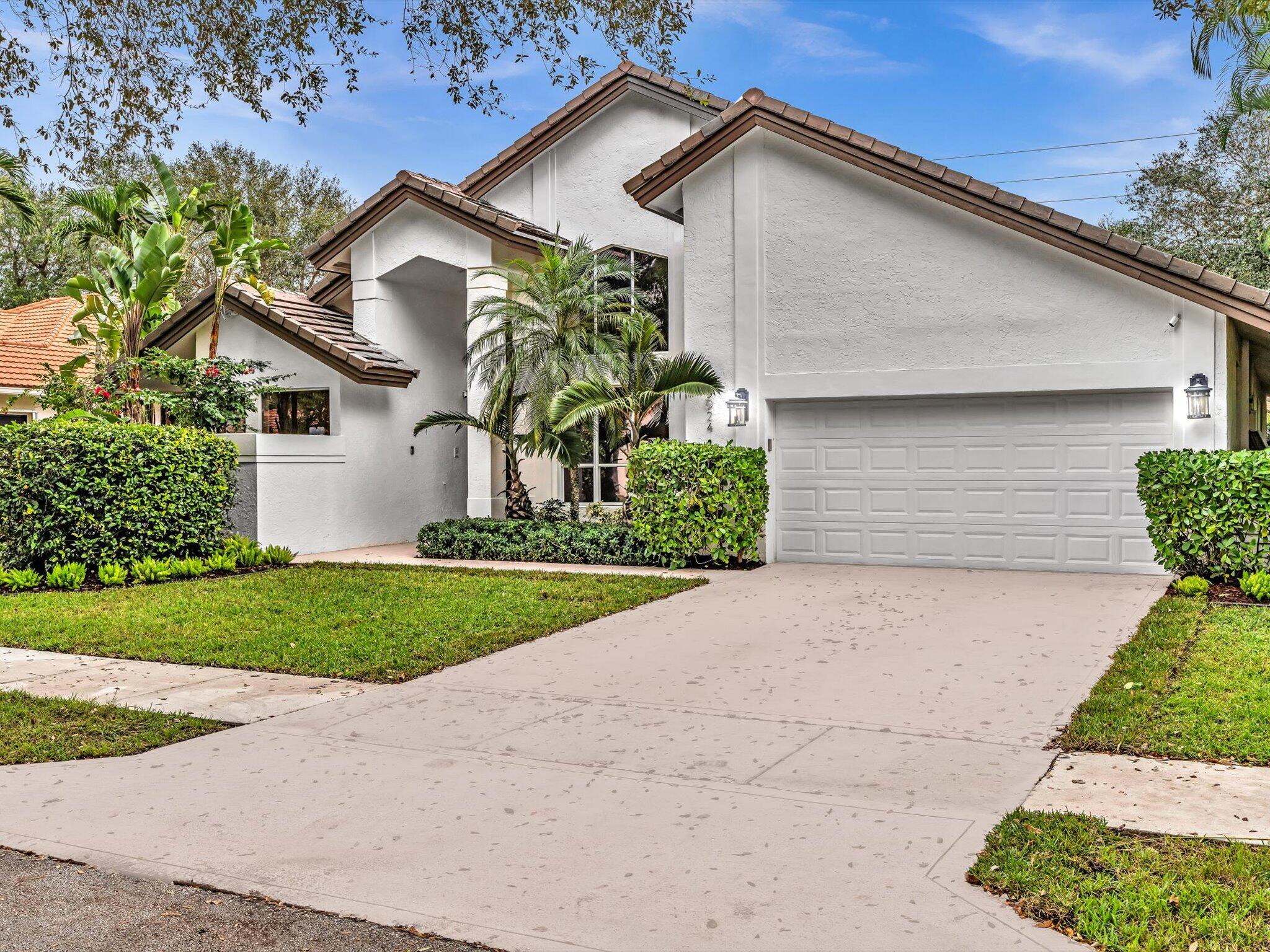 3924 Northwest 25th Way Boca Raton, FL 33434 - Photo 3 of 80 03-DSC00011