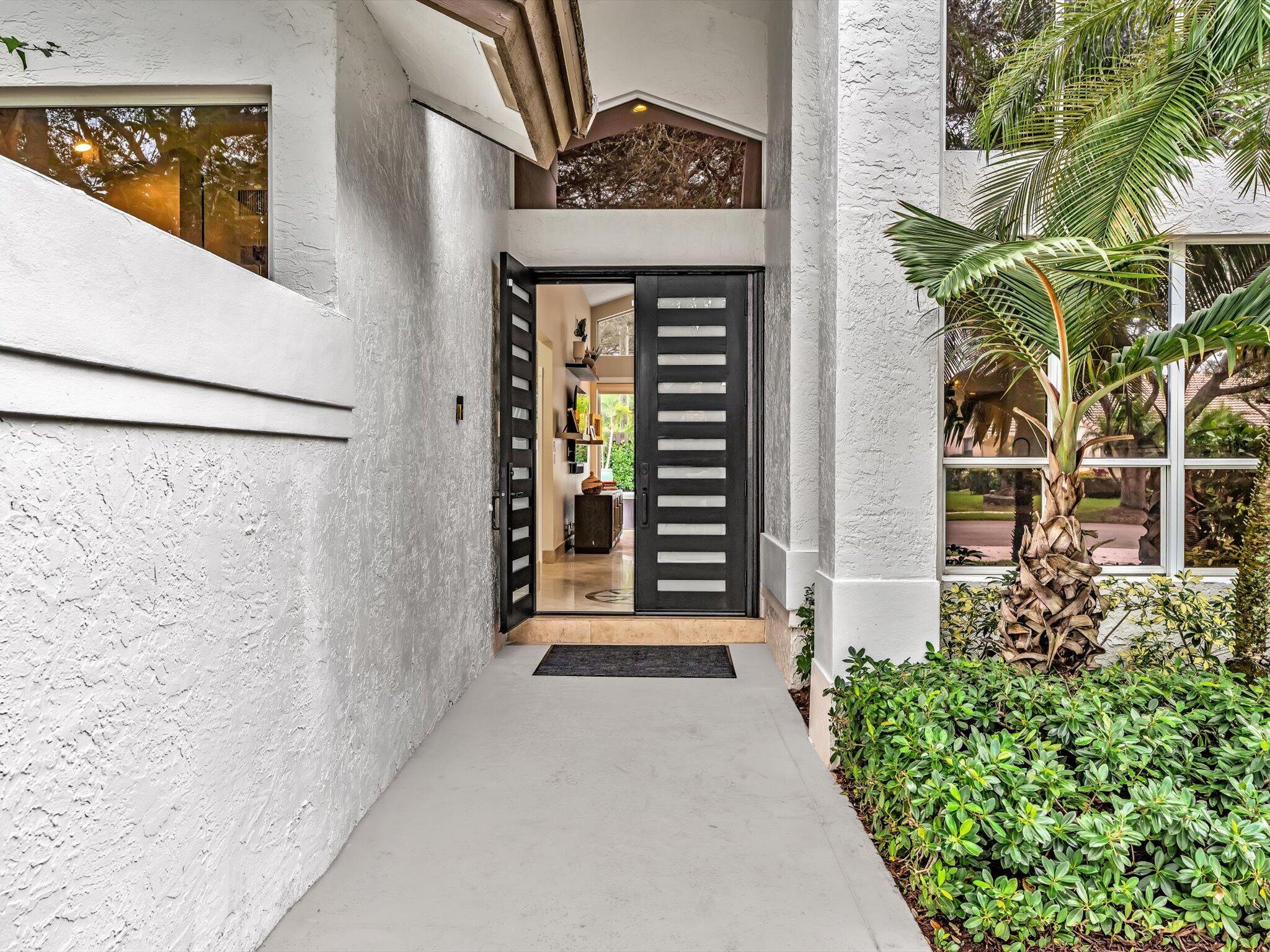 3924 Northwest 25th Way Boca Raton, FL 33434 - Photo 7 of 80 06-DSC00026