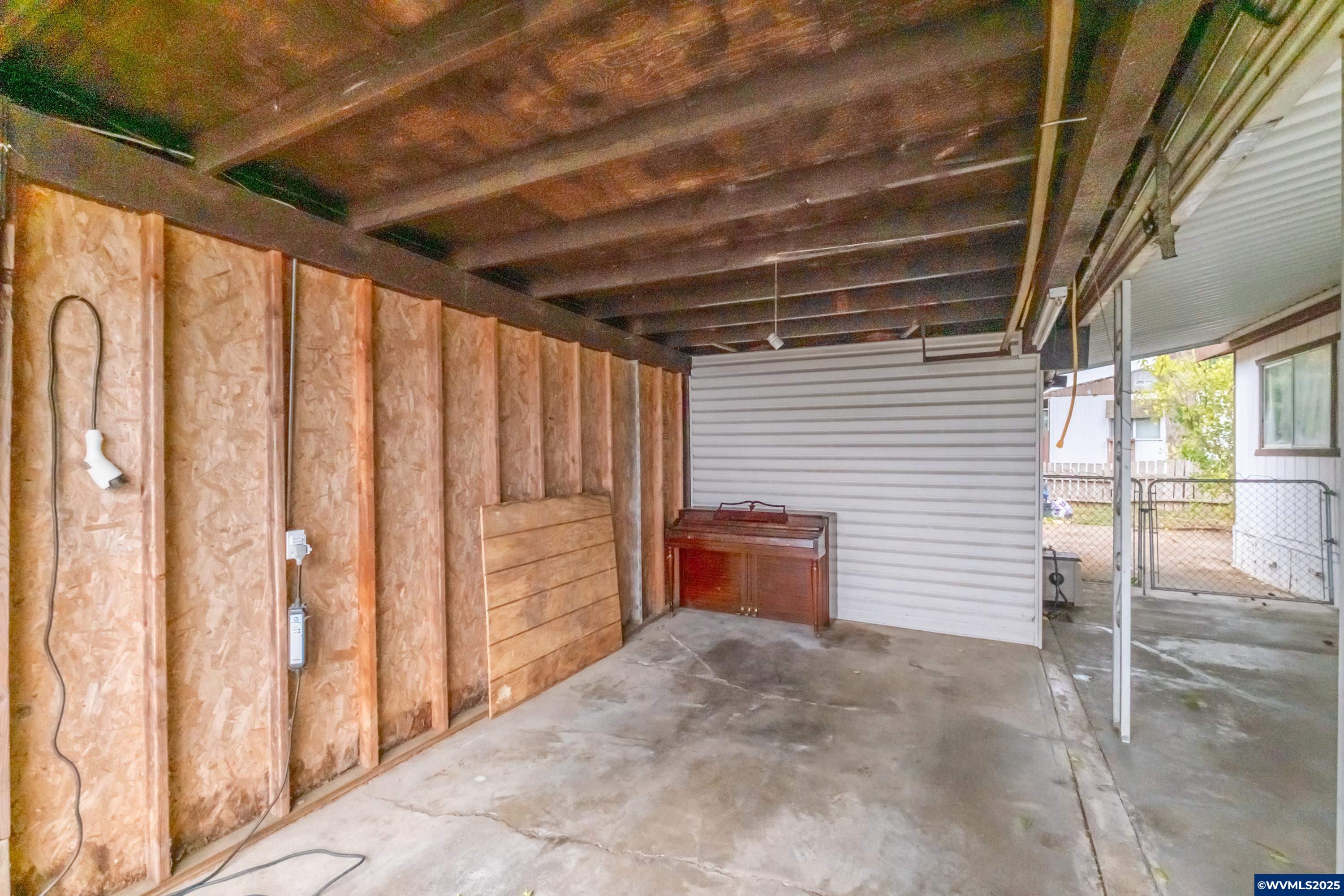 141 South 17th Street, Unit 44 Independence, OR 97351 - Photo 24 of 25