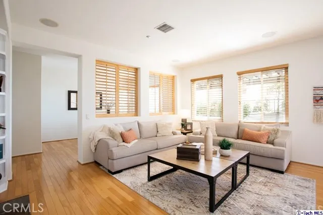 $4,800 | 10040 West Meritage Court, Sun Valley, CA 91352