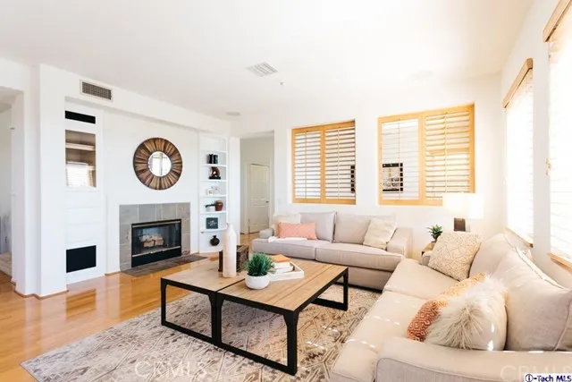 $4,800 | 10040 West Meritage Court, Sun Valley, CA 91352