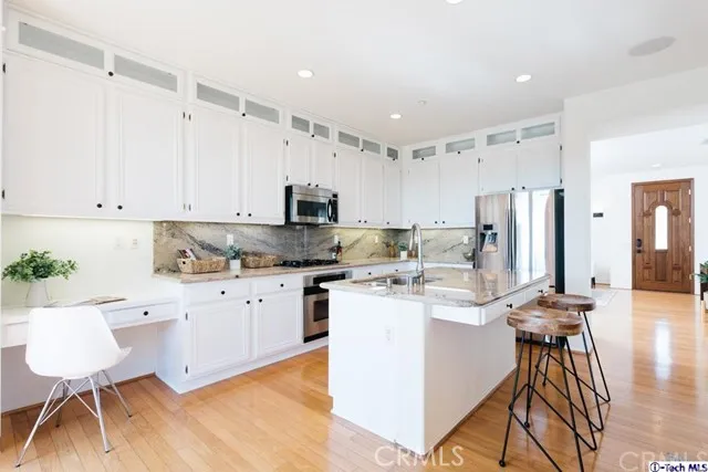 $4,800 | 10040 West Meritage Court, Sun Valley, CA 91352