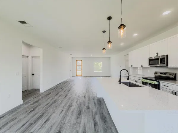 $1,950 | 14245 Southwest 28th Court, Ocala, FL 34473