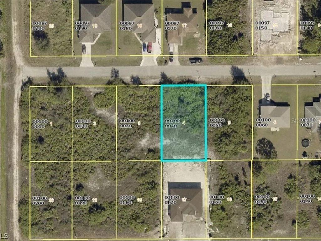 2613 3rd Street Southwest Lehigh Acres, FL 33976 - Photo 3 of 4