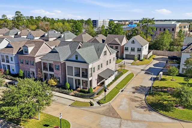 $769,900 | 259 Green Boulevard, Shenandoah, TX 77384