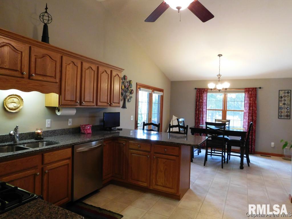 6805 Ninebark Drive Springfield, IL 62712 - Photo 11 of 33 Gallery Image 11