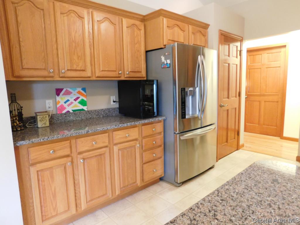6805 Ninebark Drive Springfield, IL 62712 - Photo 16 of 33 Gallery Image 16