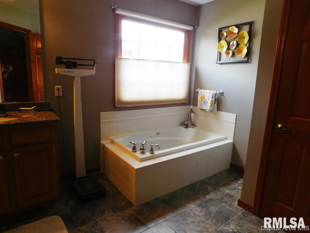 6805 Ninebark Drive Springfield, IL 62712 - Photo 22 of 33 Gallery Image 22