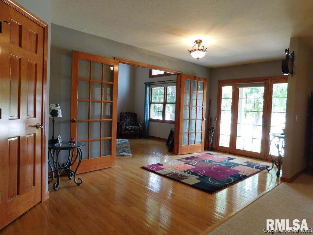 6805 Ninebark Drive Springfield, IL 62712 - Photo 3 of 33 Gallery Image 3