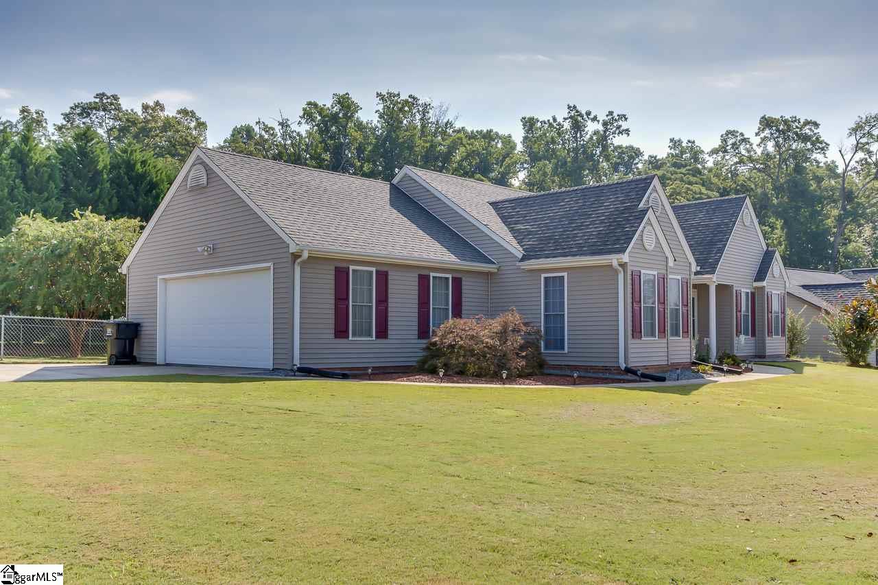 100 Talon Court Anderson, SC 29621 - Photo 4 of 36