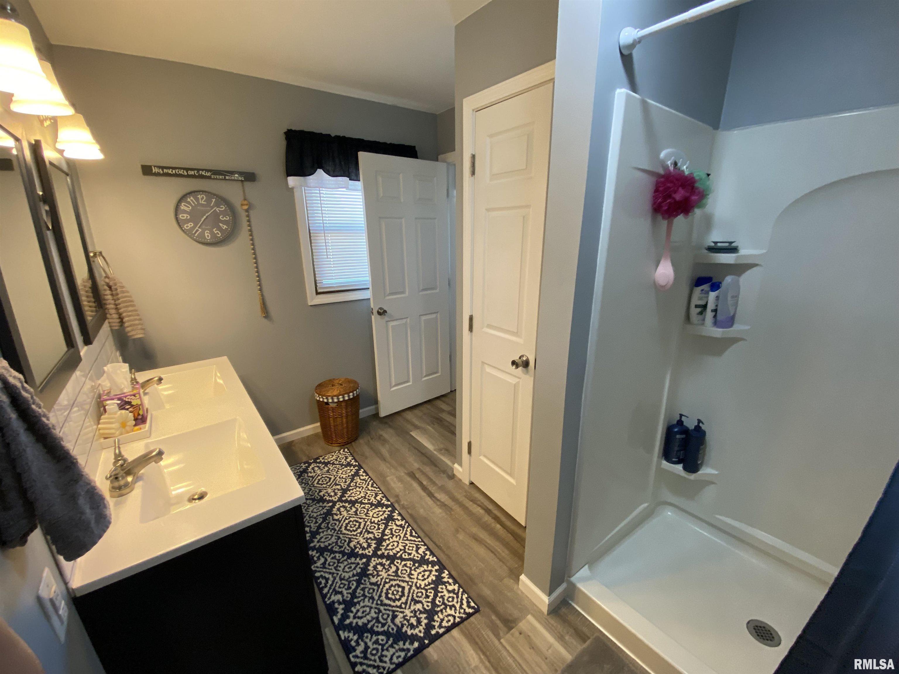 206 Golf Lane Centralia, IL 62801 - Photo 8 of 21