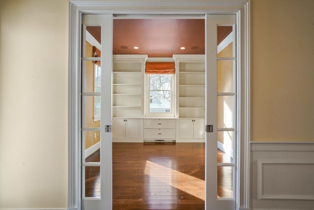 42 Summit Road, Unit 12 Belmont, MA 02478 - Photo 3 of 24 Gallery Image 3