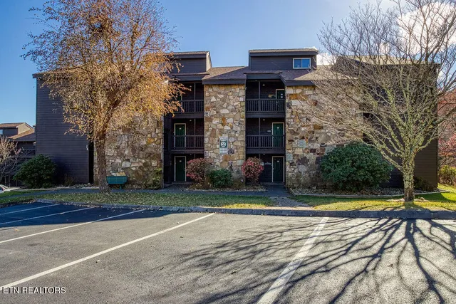 $275,000 | 1380 Ski View Drive, Unit 2102, Gatlinburg, TN 37738
