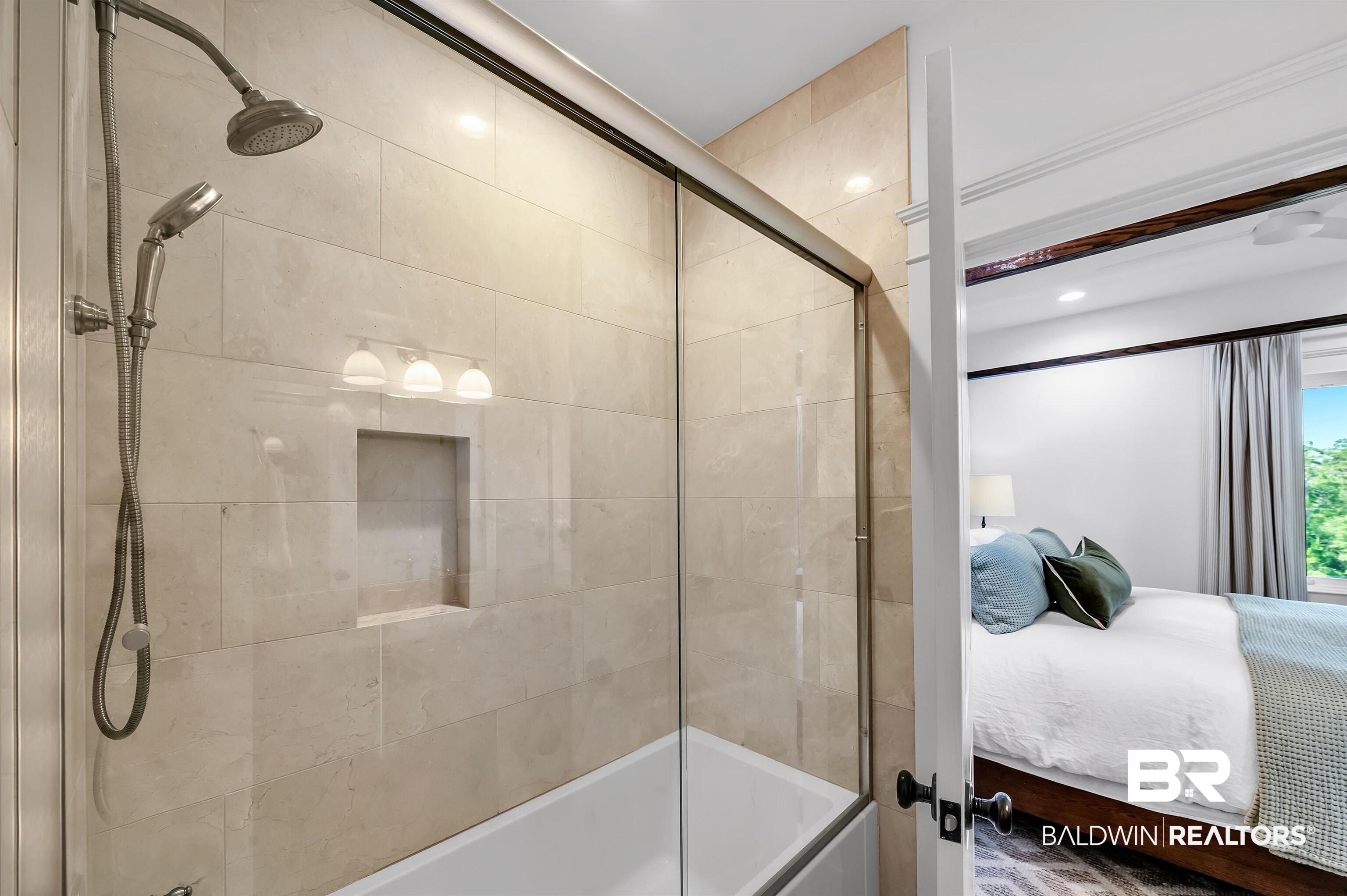 32760 Steelwood Ridge Road, Unit 7 Loxley, AL 36551 - Photo 12 of 64 Full bath with ensuite bath and combined bath / shower with glass door
