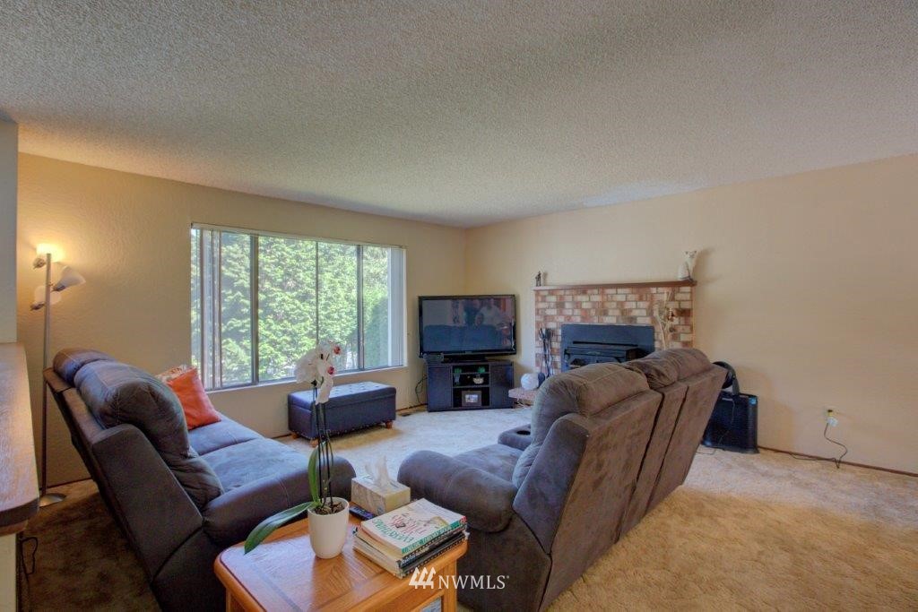 2600 168th Street Southeast Bothell, WA 98012 - Photo 3 of 12