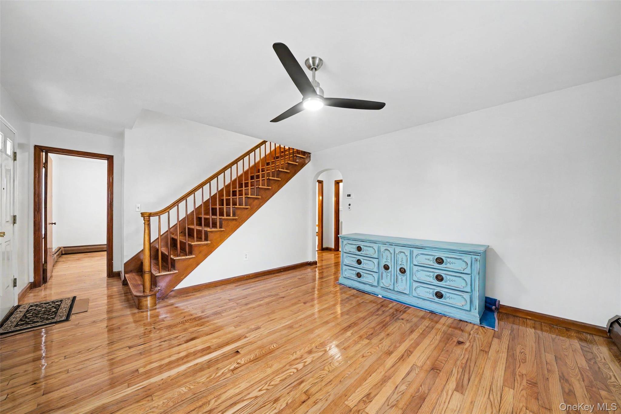 15 Forge Hill Road New Windsor, NY 12553 - Photo 4 of 20 The large living room will fit all your furniture.