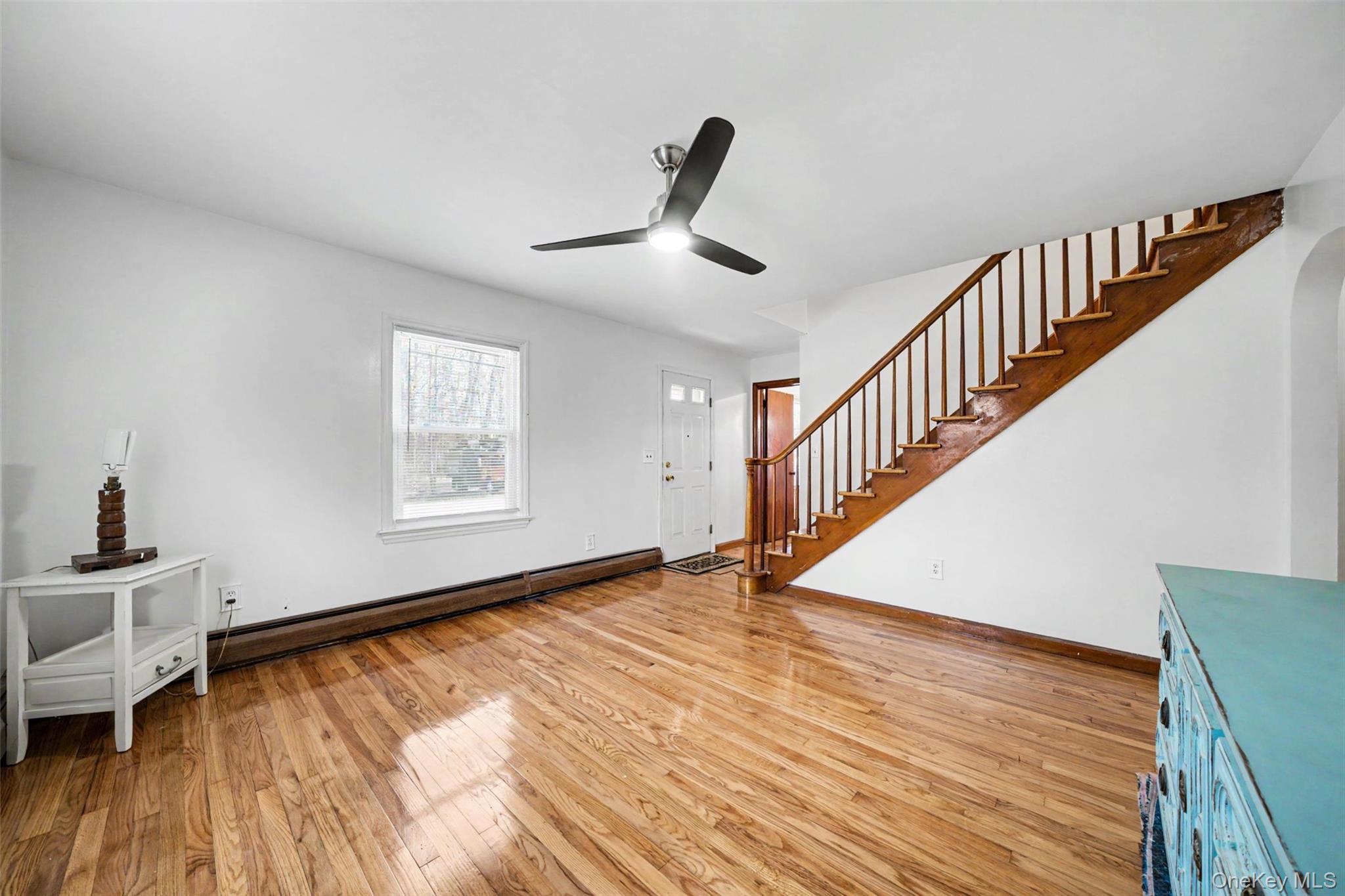 15 Forge Hill Road New Windsor, NY 12553 - Photo 5 of 20 The blue console table does not stay. Sorry!