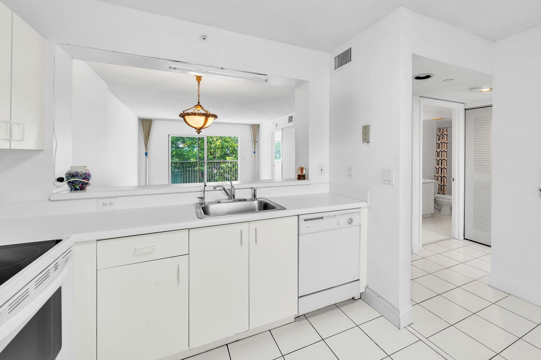 9580 Weldon Circle, Unit 408K Tamarac, FL 33321 - Photo 18 of 48 Photo 18