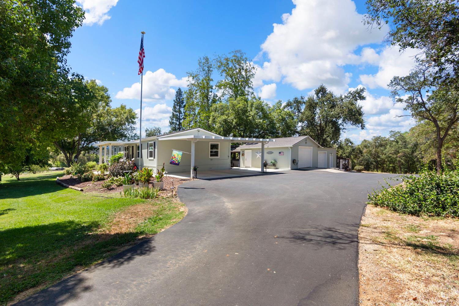 4245 Burnett Road Lincoln, CA 95648 - Photo 6 of 80