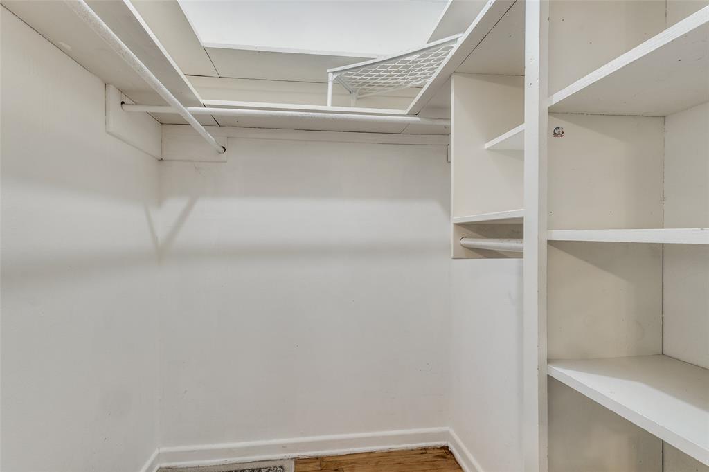 433 Fulton Street Denton, TX 76201 - Photo 18 of 25 a view of an empty walk in closet