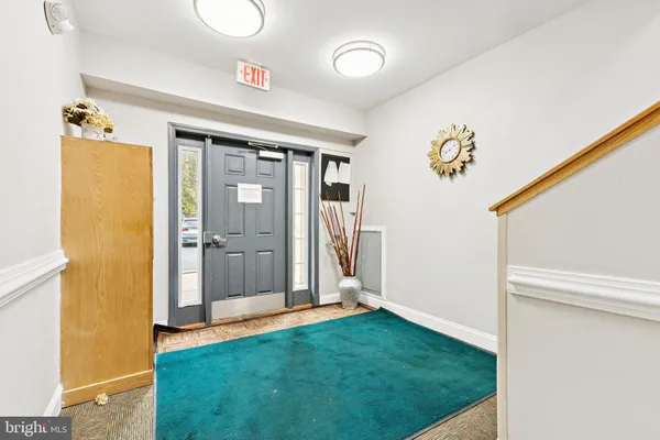 $3,100 | 11328 Westbrook Mill Lane, Unit 304, Fairfax, VA 22030