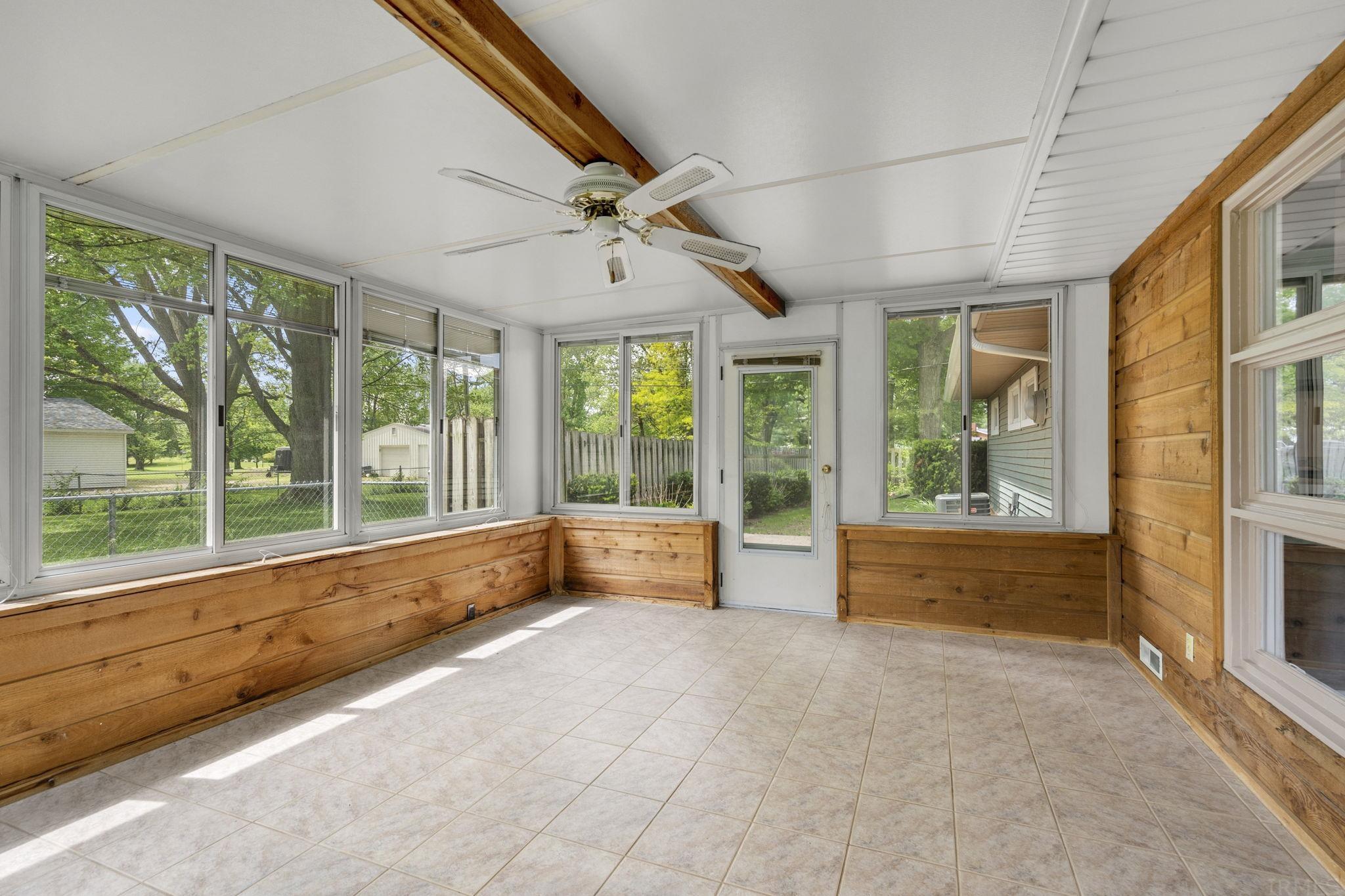 543 Flaxmill Road Huntington, IN 46750 - Photo 17 of 29 Gallery Image 17