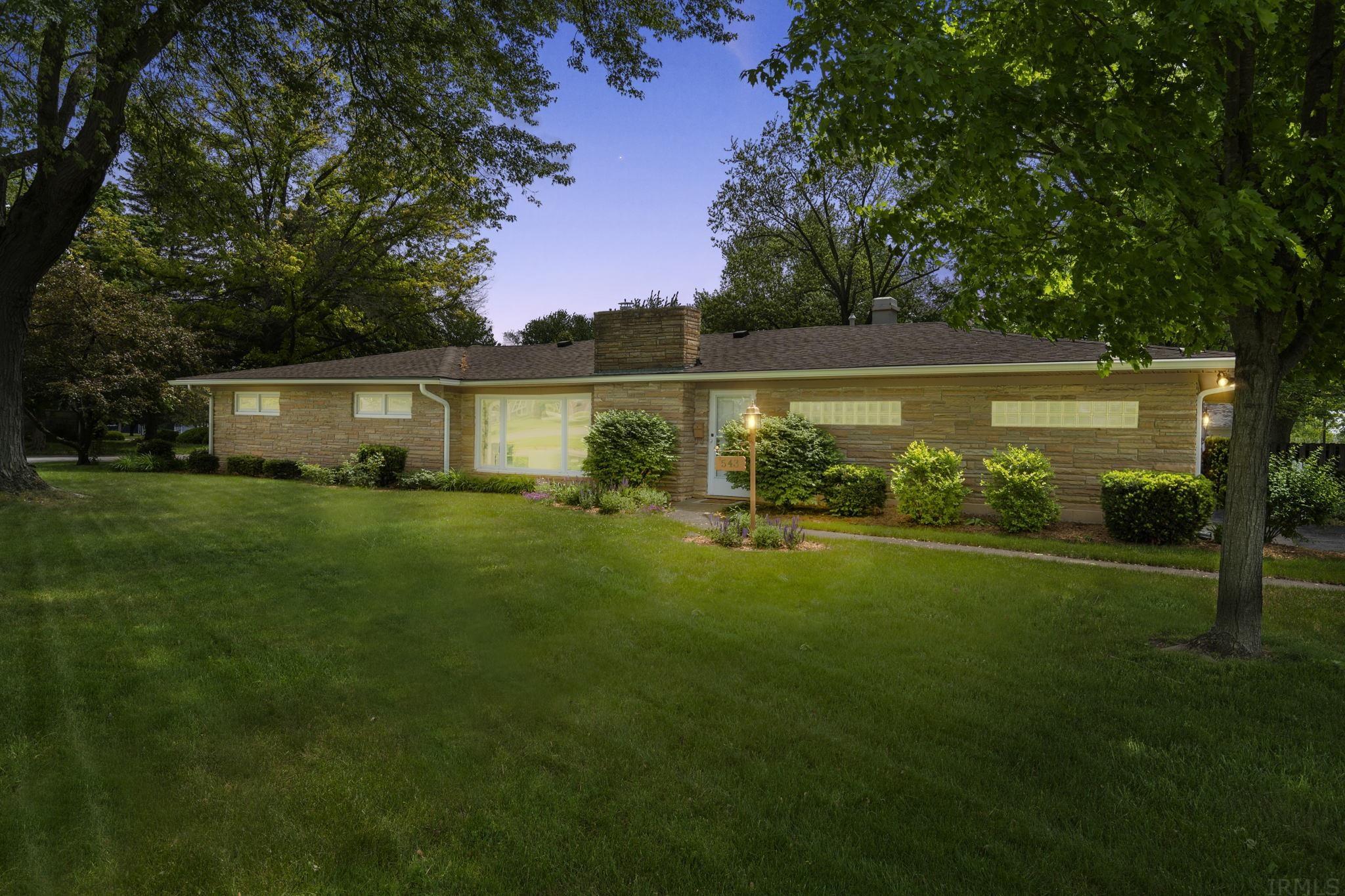 543 Flaxmill Road Huntington, IN 46750 - Photo 2 of 29 Gallery Image 2