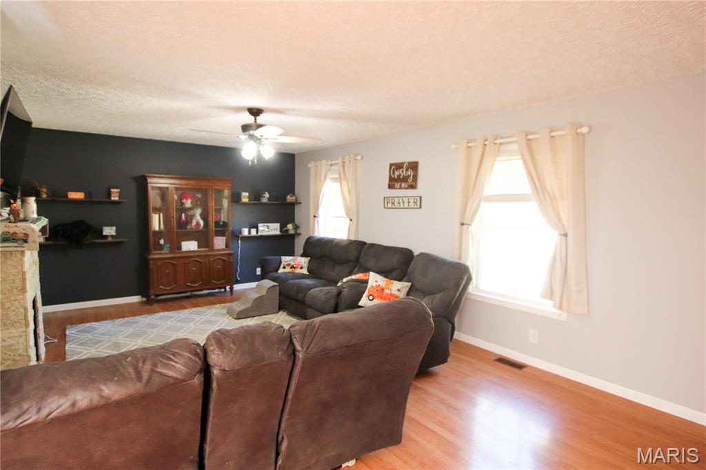 5294 Farrell Road Gerald, MO 63037 - Photo 7 of 41